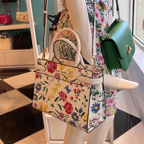 Kate Spade Staci Medium Satchel medium satchel
KB719 garden bouquet
cream multi - Picture 7 of 16